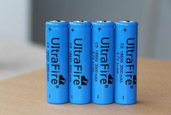 動(dòng)力電池測(cè)試系統(tǒng).png 動(dòng)力電池測(cè)試系統(tǒng).png